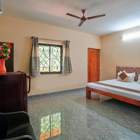 Golden Studio Apartment Goa كالانغيُت المظهر الخارجي الصورة