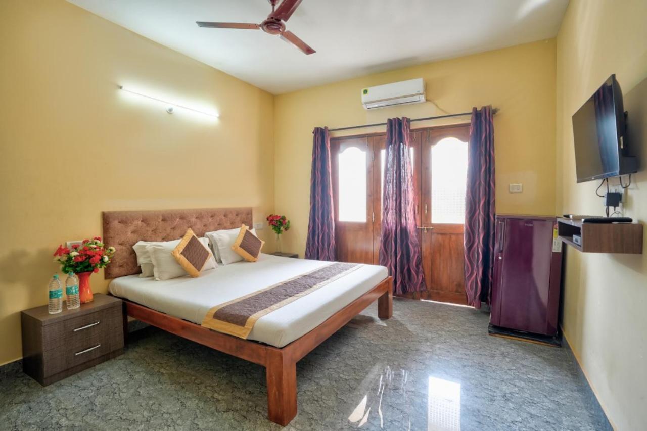 Golden Studio Apartment Goa كالانغيُت المظهر الخارجي الصورة